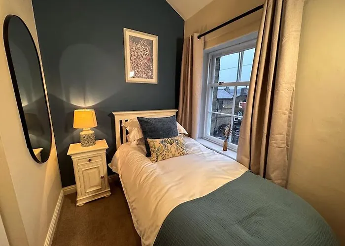 Beautiful, Relaxing Home In Central Saltaire